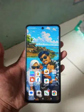 POVA 5 ram 8/256 batangan lecet pake