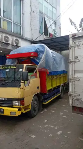 Sewa truk pindahan rumah dan alat proyek bangunan dan lain2