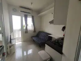 Disewakan apartemen 2 BR bersih dan nyaman