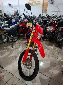 Honda crf 150 cc 2023 merah