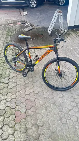 Sepeda MTB Velion (baru dipake 2 minggu)