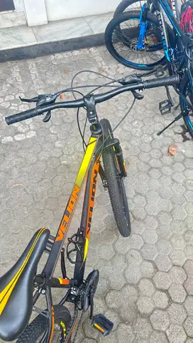 Sepeda MTB Velion (baru dipake 2 minggu)