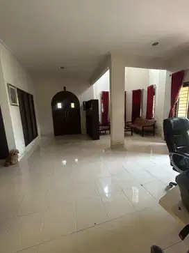 RUMAH MEWAH HOOK 2 LANTAI DALAM PERUMAHAN ELITE CASA GRANDE MAGUWOHARJ