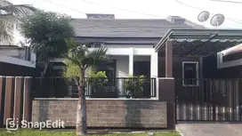 Dijual Rumah Darmo Permai Timur Semi Furnished Kondisi Bagus Terawat