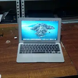 Mackbook Air 2015 Core i5 Ram 4 GB SSD 256 GB