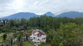Villa Cibodas Puncak Lingkungan Private dekat Kebun Raya Terawat