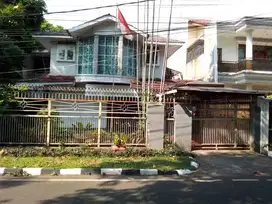 Di Jual Rumah 2 Lantai Dalam Komplek Kayu Putih, Pulo Gadung , Jaktim