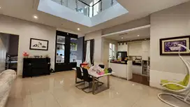 Dijual Rumah Dharmahusada Indah Surabaya Timur