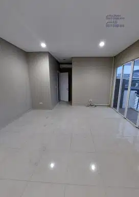 Dijual rumah Green Lake Hadap Barat Daya Nego Sampai Jadi