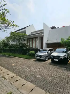 JUAL RUMAH MEWAH 2 LANTAI SIAP HUNI KEMANG TIMUR RAYA JAKARTA SELATAN