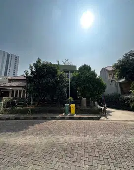 JUAL RUMAH TOWNHOUSE 3 LANTAI SIAP HUNI DI TAMAN KEMANG JAYA JAKSEL