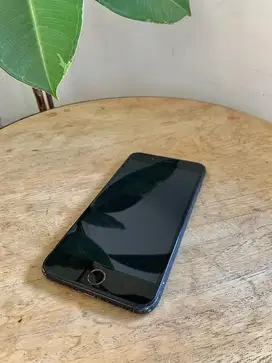 Iphone 7+ (Plus) 32 Gb warna Hitam-SECOND PRIBADI