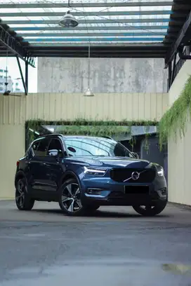 VOLVO XC40 T5 RECHARGE 2022 DENIM BLUE ON BLACK