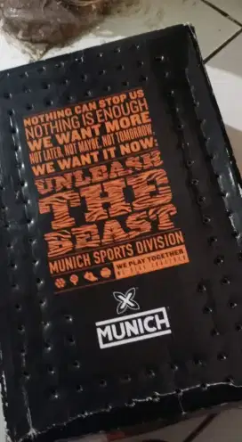 Sepatu olahraga