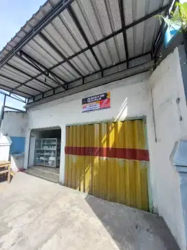 DIJUAL RUMAH PINGGIR JALAN DI JL. HUSNI THAMRIN, GEDANGSEWU, PARE