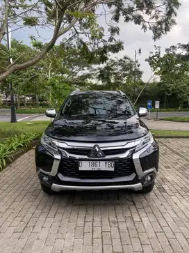 MITSUBISHI PAJERO SPORT DAKAR AT 2.4 HITAM 2018 BANDUNG MATIC