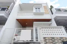 Rumah 2 Lantai Strategis di Komplek Sketsa Dekat RS Bisa KPR J-18460