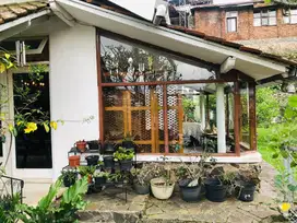 Dijual Rumah Asri Terawat di Awiligar Ria