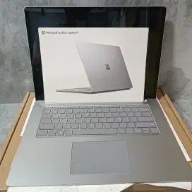 Microsoft Surface laptop 4 15 Touchscreen 8/256GB