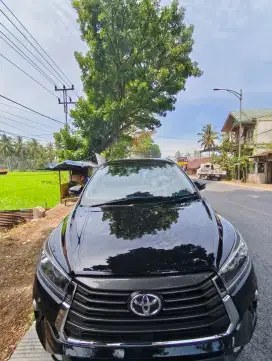 Toyota innova 2023