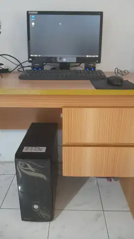 PC CORE 2 DUO E7400 + SSD 256GB, 4GB RAM, MONITOR & AKSESORIS FULLSET