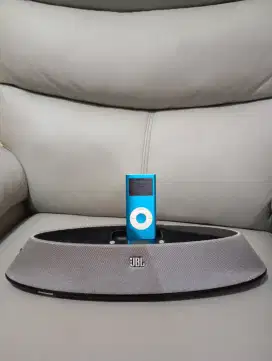 Jbl on stage 200ID+ipod clasic nano 4