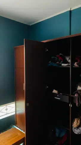 Lemari Baju Besar 4 Pintu– Kombo Gantungan & Rak Box, Muat Banyak!