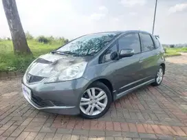 Honda Jazz 1.5 E Bensin OTOMATIS 2011 NGE