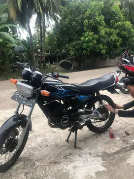 Edisi mau pensi jual ajh motor kesayangan