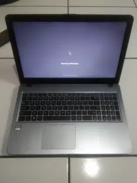 Laptop asus X540y