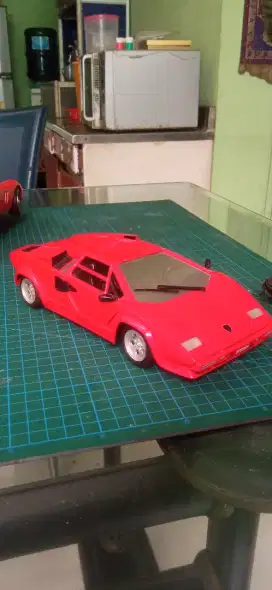 Diecast lamborgini countach