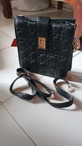 DIJUAL TAS WANITA