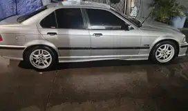BMW 318i 1991 Bensin