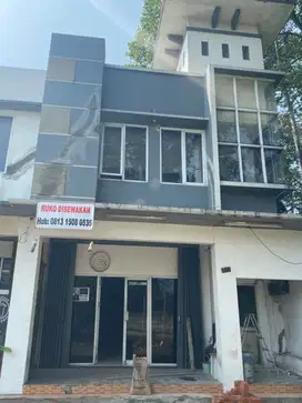 Disewakan ruko 2.5 lantai di Jalan jombang raya