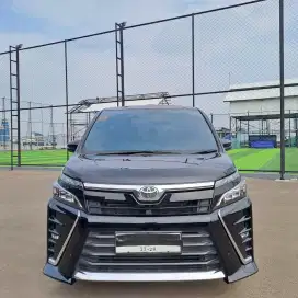 TOYOTA VOXY AT 2.0 2021 / VOXY 2019