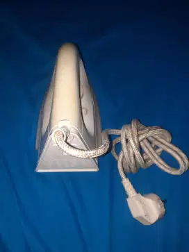 Setrika Philips HI 114
