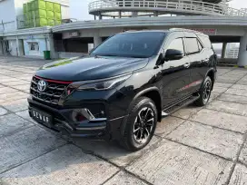 TOYOTA FORTUNER VRZ TRD 2021 2.4 HITAM 4×2