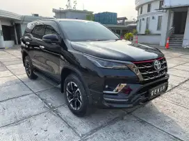 TOYOTA FORTUNER VRZ TRD 2021 2.4 HITAM 4×2