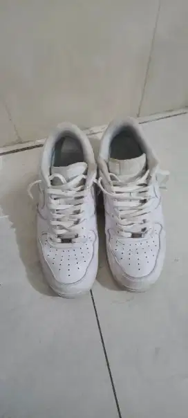 SIZE 44 NIKE AIR ORI MADE IN VIETNAM PUTIH