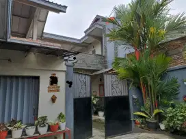 Rumah tinggal dan kost mewah strategis