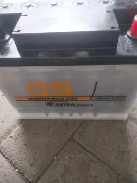 Jual aki bekas kondisi baik.