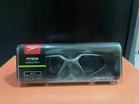 Kacamata renang Speeds New