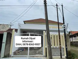 Rumah 1 Lantai  dlm komplek dkt Tol Krukut di Cinere, Depok