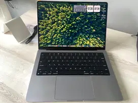 MacBook Pro 14 inch M1 Pro 16Gb RAM 1Tb Storage - Pemakaian Pribadi