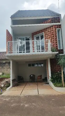 Rumah Minimalis 3 Lantai  dlm cluster di Jl Aselih, Jagakarsa