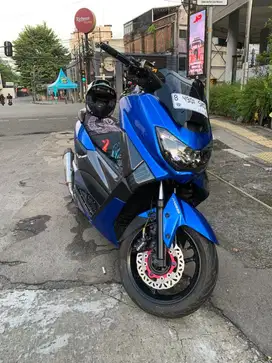 Yamaha nmax 2019 biru
