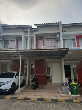 Rumah siap huni ada Ac dala cluster strategis. Galaxy