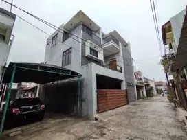 Rumah Modern Minimalis di Taman Cibaduyut Indah