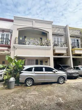 Rumah Dalam Cluster 2 Lantai Matoa Golf Jagakarsa