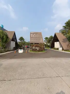Rumah Modern 2 Lantai + Attic dan Rooftop, Dekat AEON & IKEA JGC